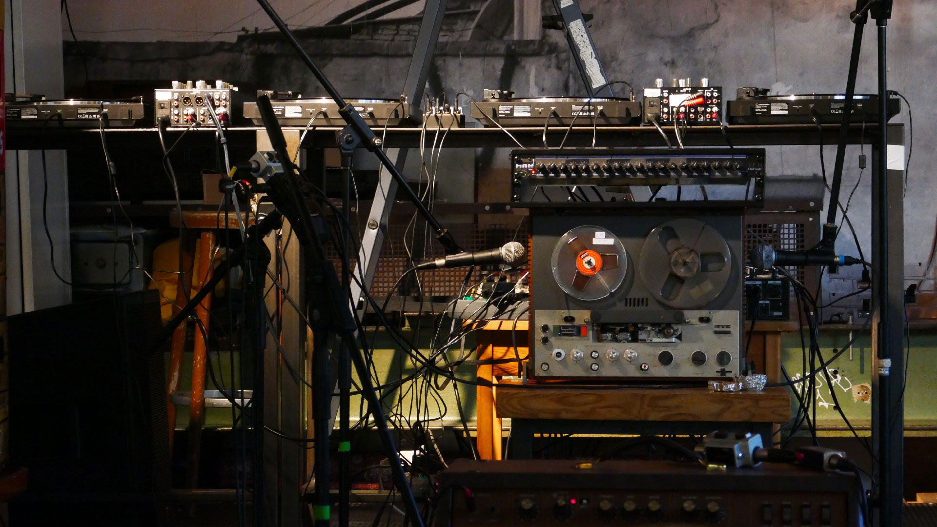 2025-12-24 Stockhausen - Hymnen (4 Vinyl hl Quad Motor Driver Vocoder Tape Echo Mix) (Tape 31)